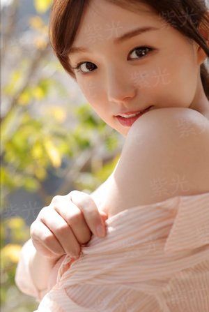 暴力小仙后：上神，我不下